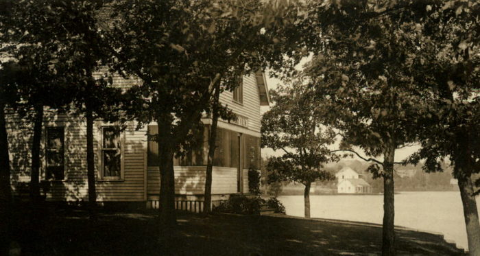 Lakeville - Old Postcard (newer photo)